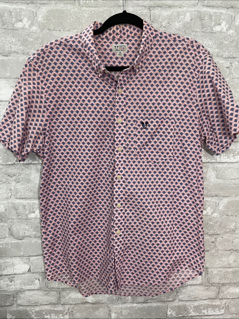 Catch Surf Casual Button-Down Shirt - Pink Geometric Print